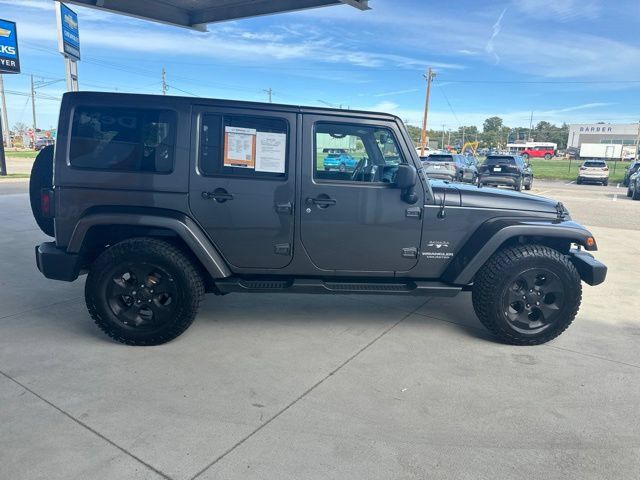 Used 2016 Jeep Wrangler Unlimited Sahara w/ Connectivity Group AWD/4WD image 5
