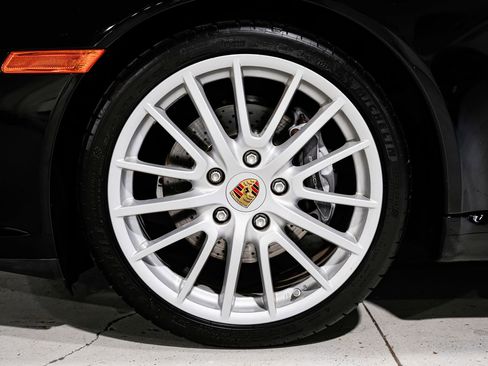Used 2009 Porsche 911 Carrera RWD image 39