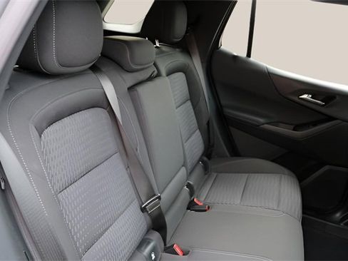 Used 2025 Chevrolet Equinox LT w/ Midnight Edition image 17