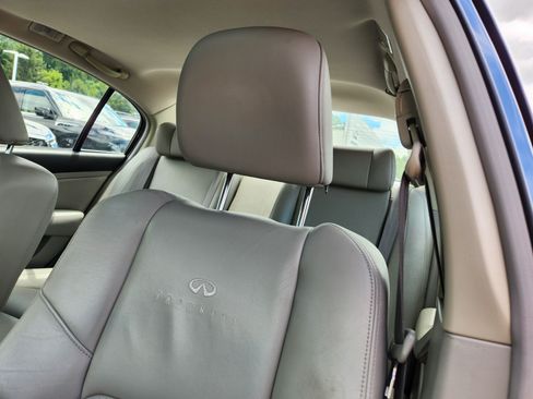Used 2005 INFINITI G35 x Sedan w/ (P03) Premium Pkg C AWD/4WD image 11