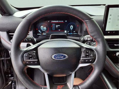Used 2025 Ford Explorer ST w/ Sun And Sound Package AWD/4WD image 26