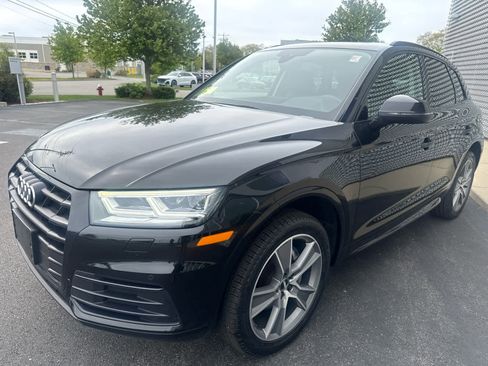 Used 2019 Audi Q5 2.0T Premium Plus w/ Premium Plus Package AWD/4WD image 4