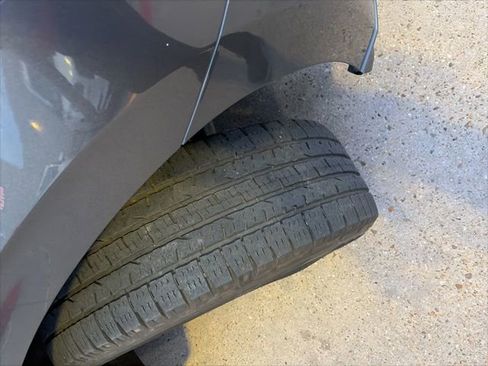 Used 2018 Ford Expedition XLT w/ Equipment Group 202A image 9