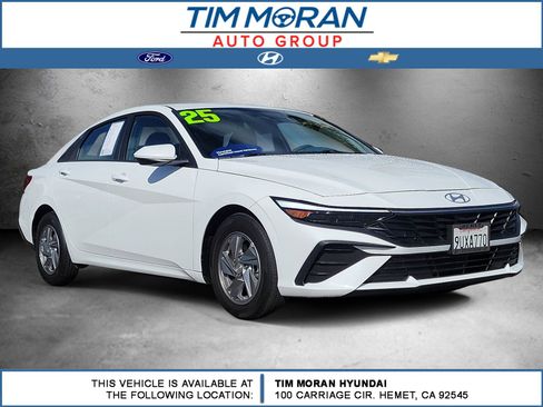 Certified 2025 Hyundai Elantra SE image 1