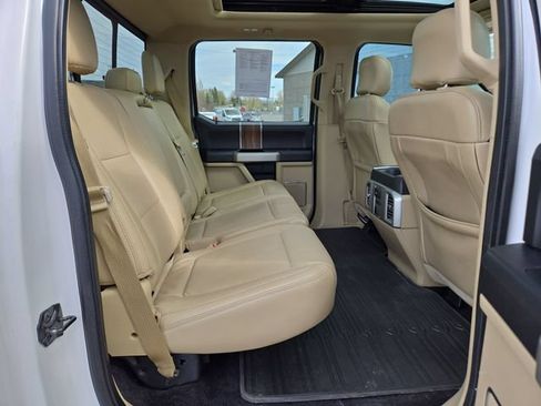 Used 2016 Ford F150 Lariat w/ Equipment Group 502A Luxury AWD/4WD image 33