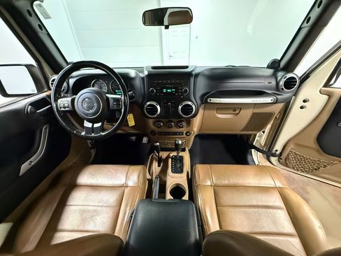 Used 2011 Jeep Wrangler Sahara w/ Connectivity Group AWD/4WD image 67