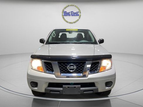 Used 2018 Nissan Frontier SV AWD/4WD image 6