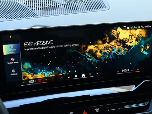 Certified 2024 BMW 530i 530i w/ M Sport Package image 26