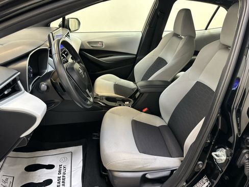 Used 2024 Toyota Corolla SE FWD image 4