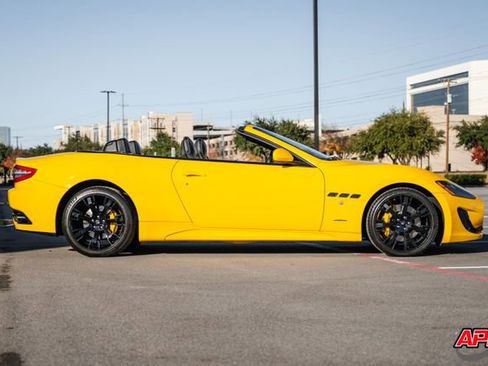 Used 2014 Maserati GranTurismo Sport image 7