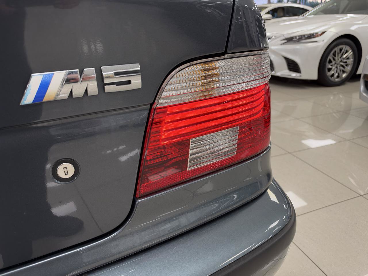 Used 2001 BMW M5 RWD image 33