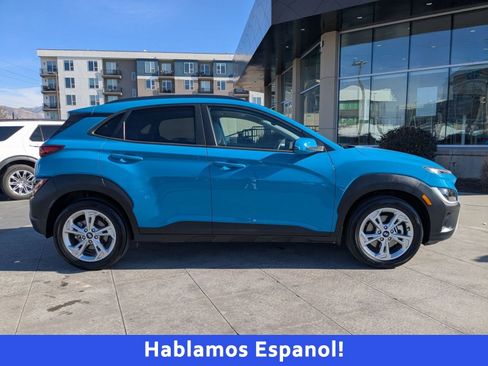 Certified 2022 Hyundai Kona SEL w/ Convenience Package image 2