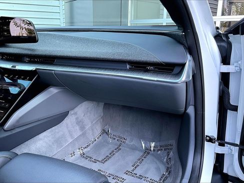 Used 2024 Lucid Air Touring AWD/4WD image 16