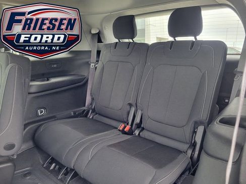 Used 2022 Jeep Grand Cherokee L Laredo w/ Luxury Tech Group I AWD/4WD image 28