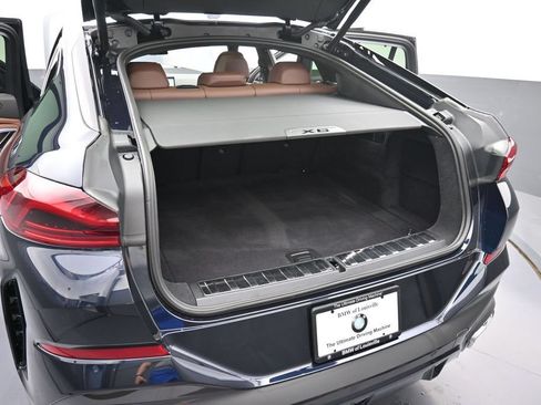 Used 2026 BMW X6 xDrive40i AWD/4WD image 18