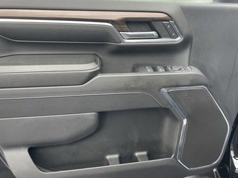 Used 2024 Chevrolet Silverado 2500 LT w/ Convenience Package image 13