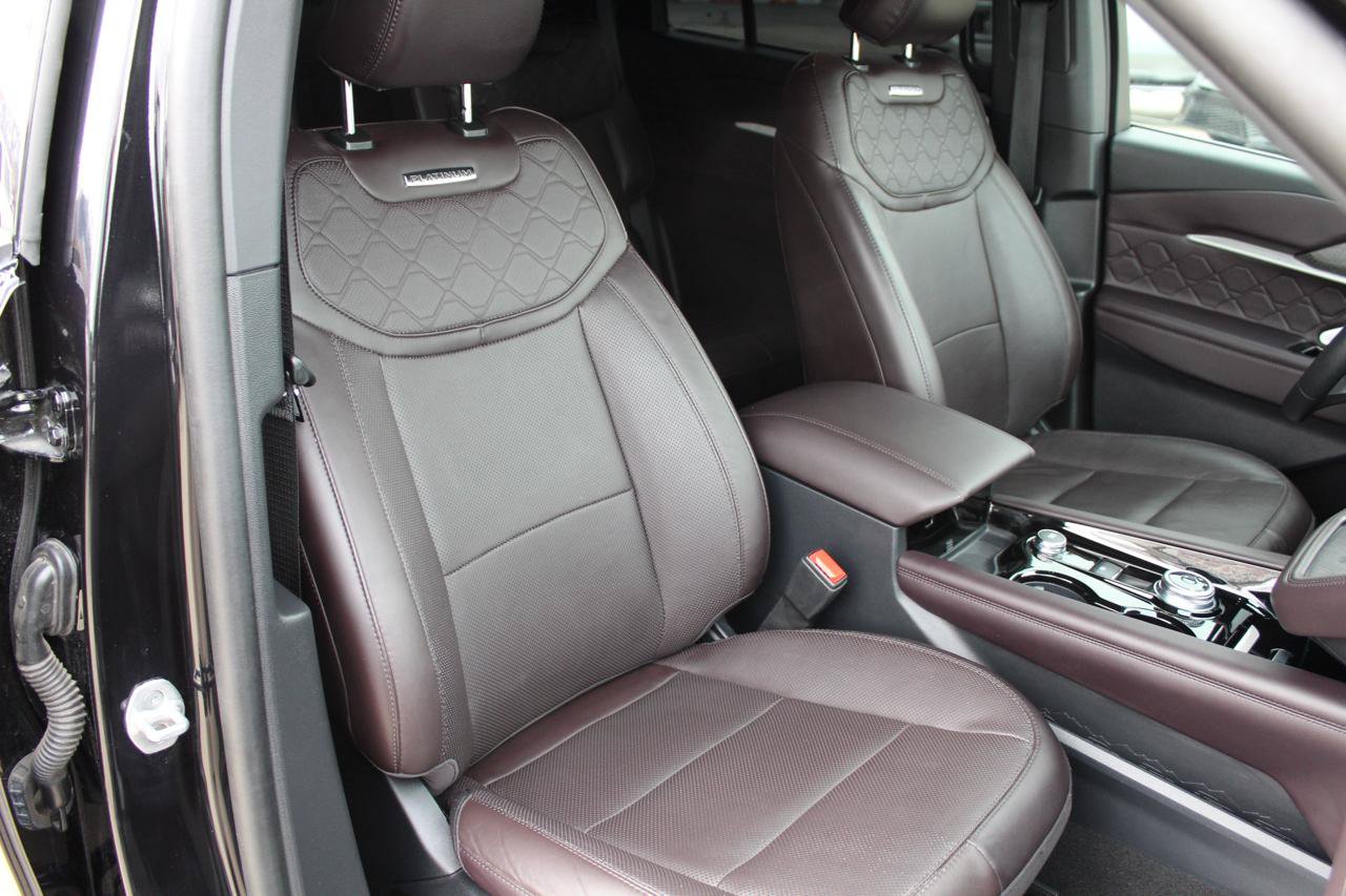 Used 2025 Ford Explorer Platinum w/ LUX Leather Package AWD/4WD image 77