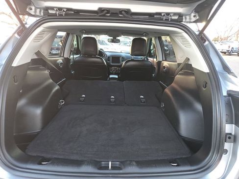 Used 2020 Jeep Compass Trailhawk w/ Leather Interior Group image 18