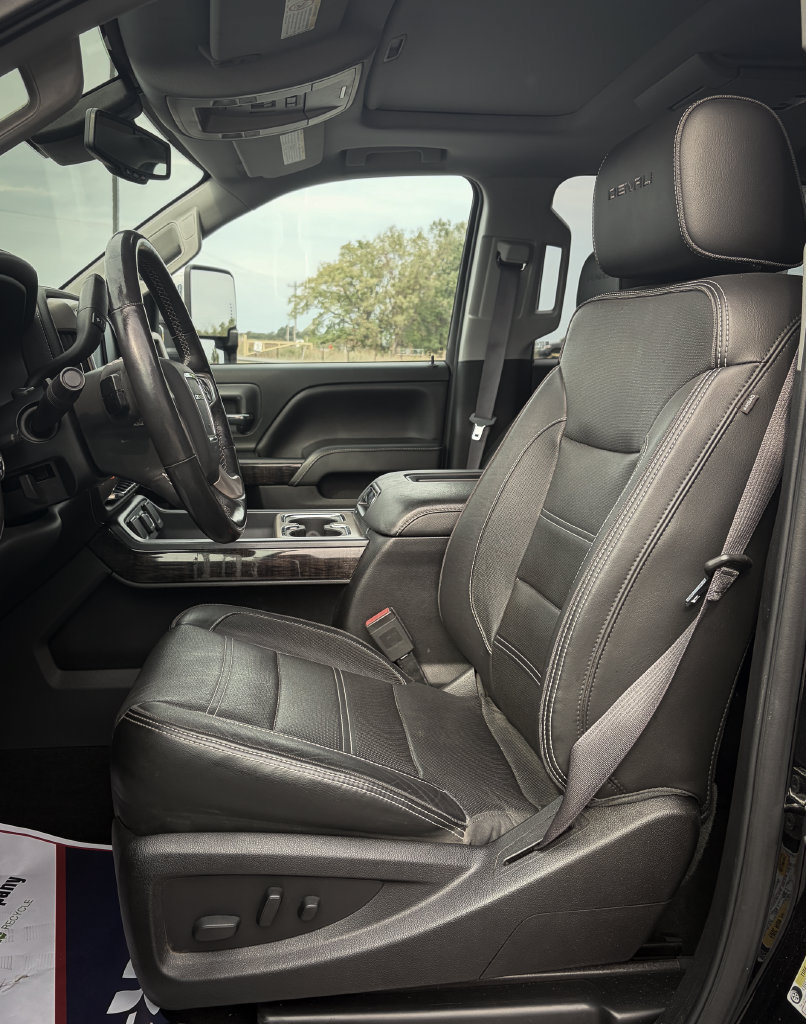 Used 2016 GMC Sierra 3500 Denali w/ Duramax Plus Package AWD/4WD image 23