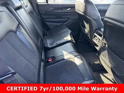 Certified 2023 Jeep Grand Cherokee Altitude image 10