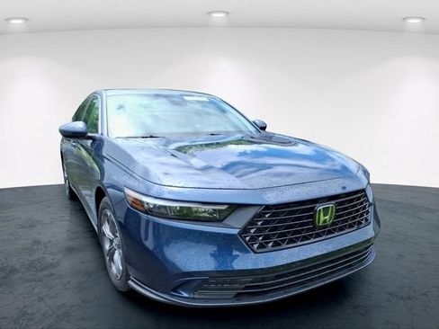 Used 2023 Honda Accord EX image 8