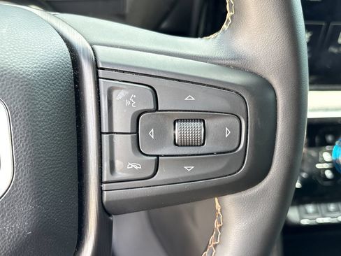 Used 2025 GMC Sierra 2500 AT4 AWD/4WD image 18