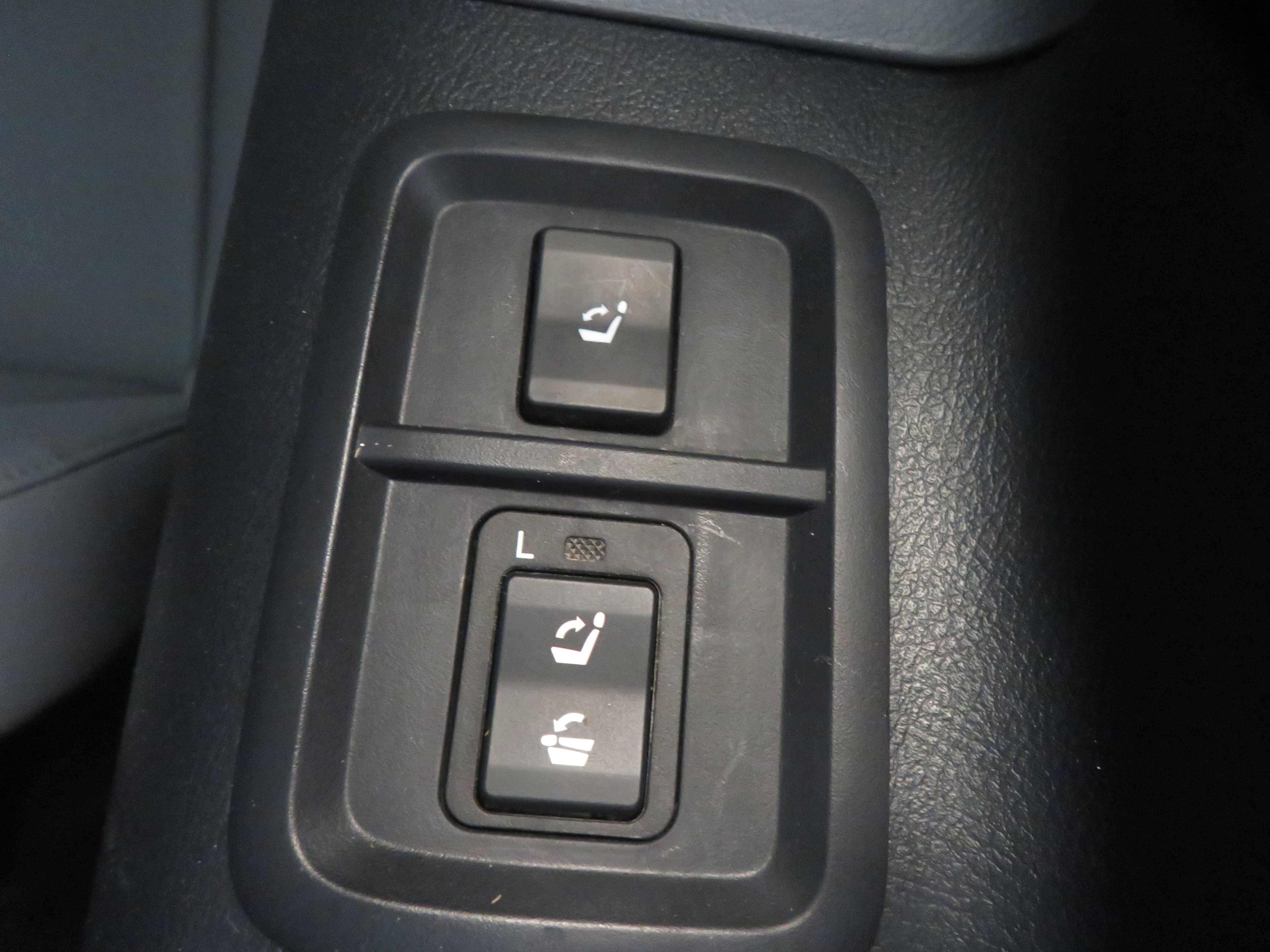 Used 2012 Toyota Sequoia Platinum AWD/4WD image 20