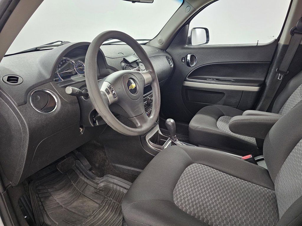 Used 2011 Chevrolet HHR LT FWD image 13