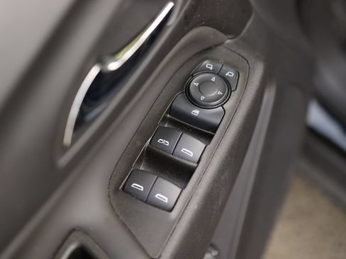 Used 2024 Chevrolet Equinox LT FWD image 22