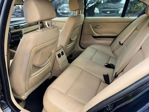 Used 2009 BMW 328i Sedan RWD image 17