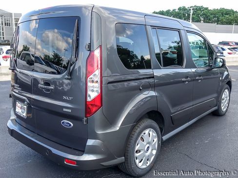 Used 2016 Ford Transit Connect XLT image 8