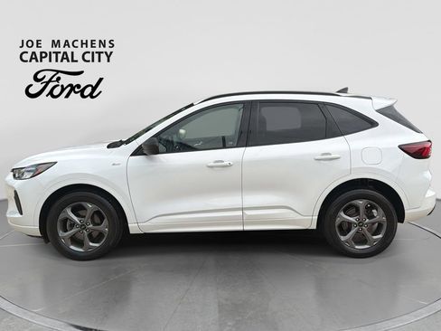 Used 2023 Ford Escape ST-Line w/ Tech Pack #1 AWD/4WD image 8