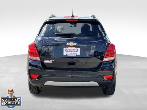 Used 2022 Chevrolet Trax LT w/ LT Convenience Package AWD/4WD image 4