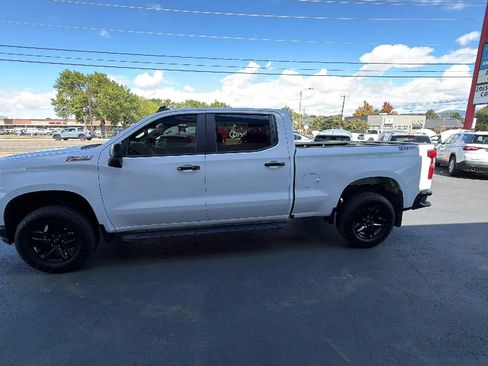Used 2021 Chevrolet Silverado 1500 LT Trail Boss w/ Convenience Package II AWD/4WD image 3