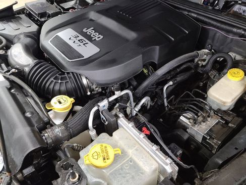 Used 2013 Jeep Wrangler Sahara w/ Dual Top Group image 27