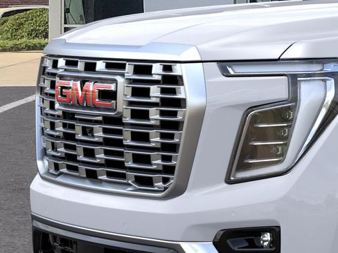New 2026 GMC Yukon XL Denali w/ LPO, Floor Liner Package image 37