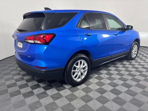 Used 2024 Chevrolet Equinox LS w/ LS Convenience Package AWD/4WD image 6