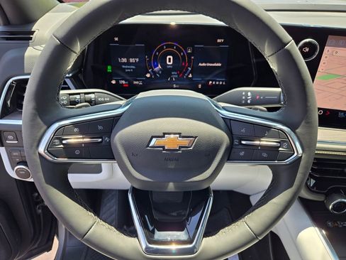 New 2025 Chevrolet Suburban Premier image 10