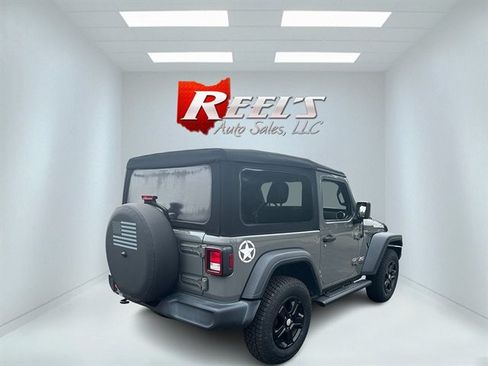 Used 2019 Jeep Wrangler Sport AWD/4WD image 7