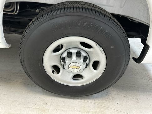 Used 2025 Chevrolet Express 3500 LS image 12