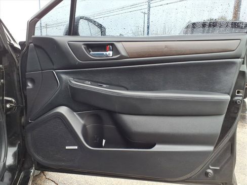 Used 2016 Subaru Legacy 2.5i Limited image 10