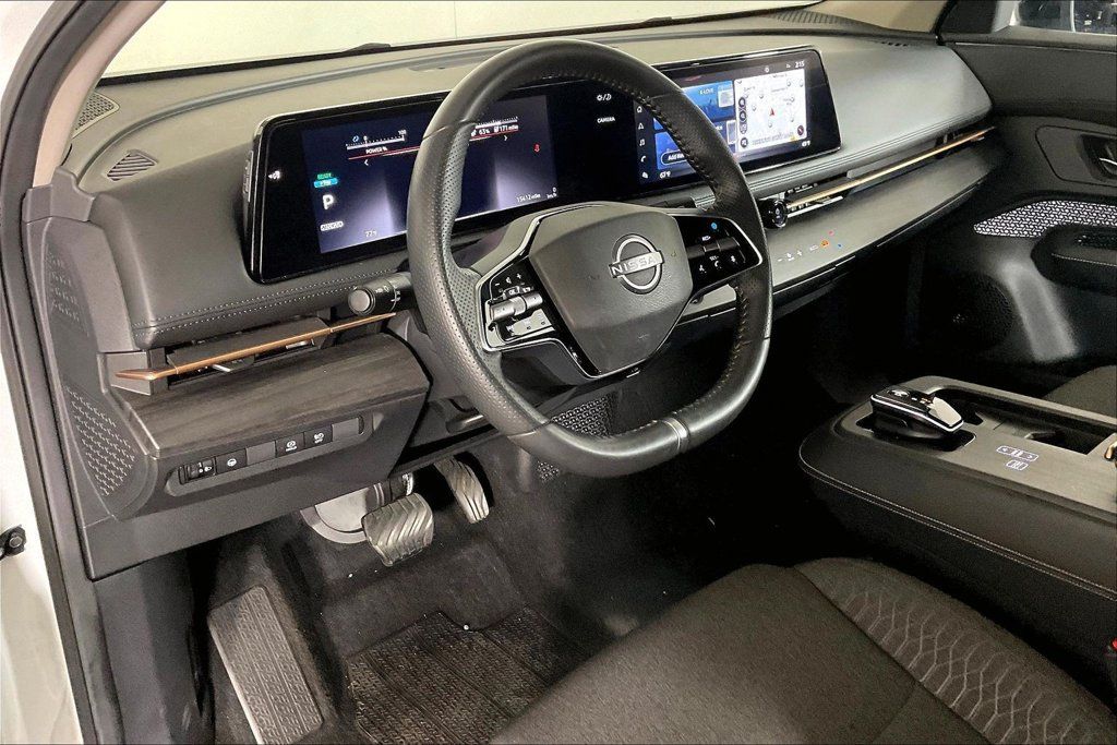 Used 2023 Nissan Ariya FWD image 14