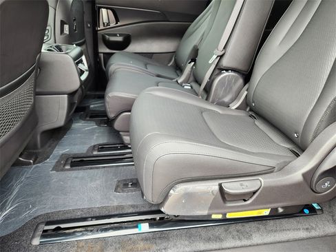 New 2026 Kia Carnival SX Prestige image 9