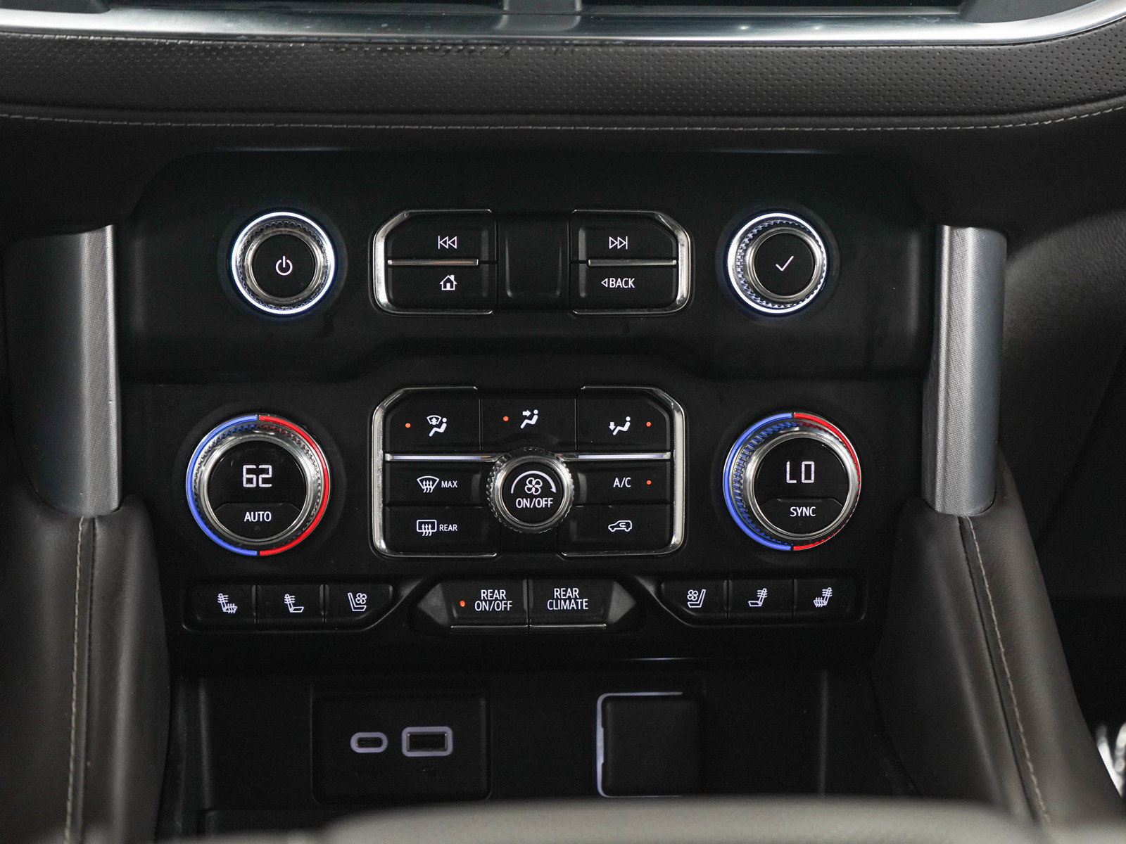 Used 2021 GMC Yukon XL SLT w/ Rear Media and Nav Package AWD/4WD image 22