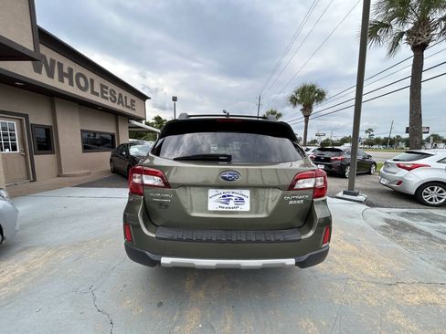 Used 2016 Subaru Outback 2.5i Limited AWD/4WD image 6