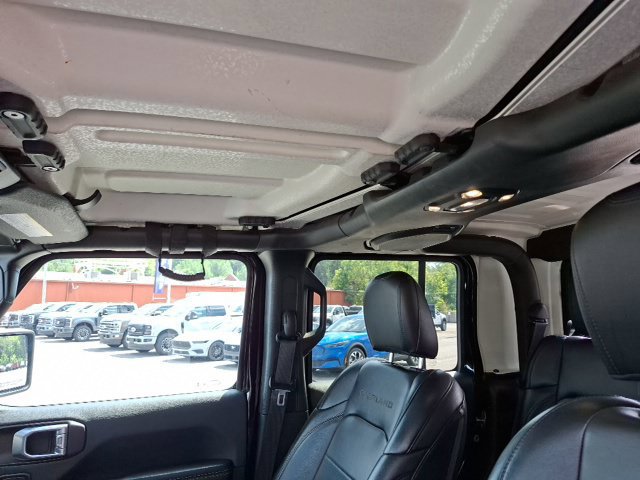 Used 2020 Jeep Gladiator Overland w/ Popular Equipment Package AWD/4WD image 14