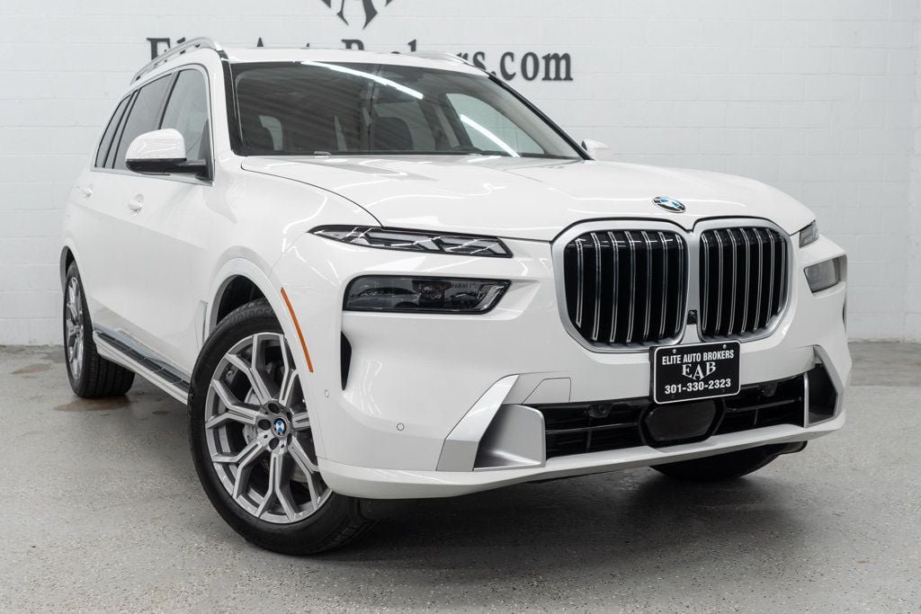 Used 2026 BMW X7 xDrive40i w/ Premium Package AWD/4WD image 5