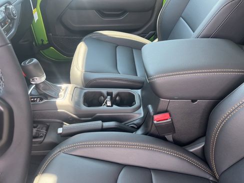 New 2025 Jeep Gladiator Sport image 34