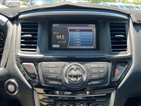 Used 2014 Nissan Pathfinder SV w/ Trailer Tow Package image 8