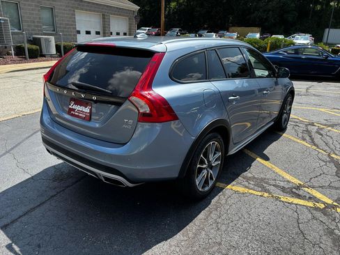 Used 2017 Volvo V60 T5 Cross Country w/ Convenience Package AWD/4WD image 7